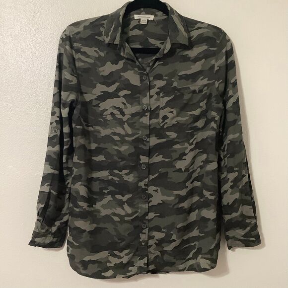 BeachLunchLounge Military Green Gorpcore Camouflage Grunge Button Down Blouse XS - Picture 1 of 12